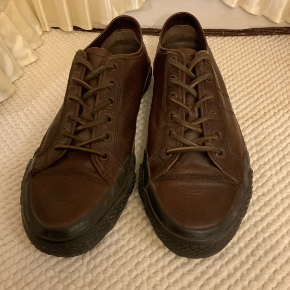 FRYE - Picture 2 of 9